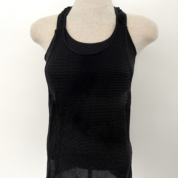 Lululemon Black Tank Top Size 6 Sports Bra Yoga Top Sleeveless Shirt Activewear - Picture 2 of 8